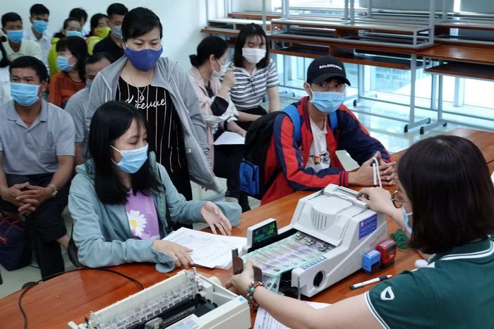 Nhà nước tiếp tục thực hiện chính sách miễn, giảm học phí và hỗ trợ chi phí học tập đối với nhiều nhóm người học. Ảnh minh họa.
