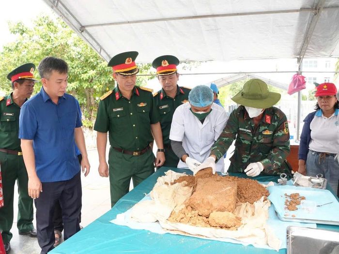 Tại Gia Lai, các lực lượng đang tiếp tục triển khai “Chiến dịch 500 ngày đêm” với mục tiêu tìm kiếm, quy tập hài cốt và lấy mẫu sinh phẩm phục vụ giám định ADN, xác định danh tính liệt sĩ.