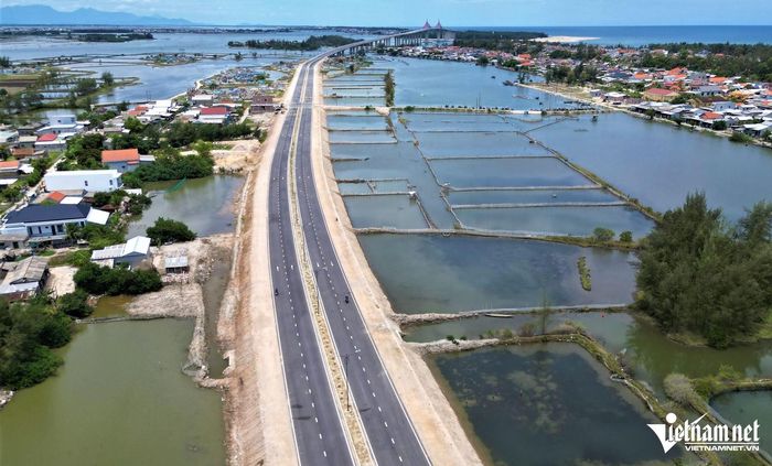 Tuyến đường mới góp phần xóa bỏ điểm nghẽn giao thông chia cắt khu vực ven biển và hoàn thiện mạng lưới giao thông phía đông thành phố.