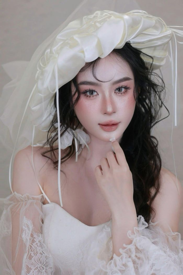 Bên cạnh diễn xuất tự nhiên, Thảo My sở hữu nhan sắc cuốn hút, xinh đẹp.
