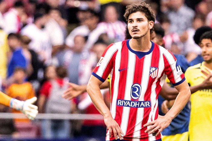 Trong trận Villarreal, Alvarez hứng chịu nhiều la ó. Ảnh: Diario AS