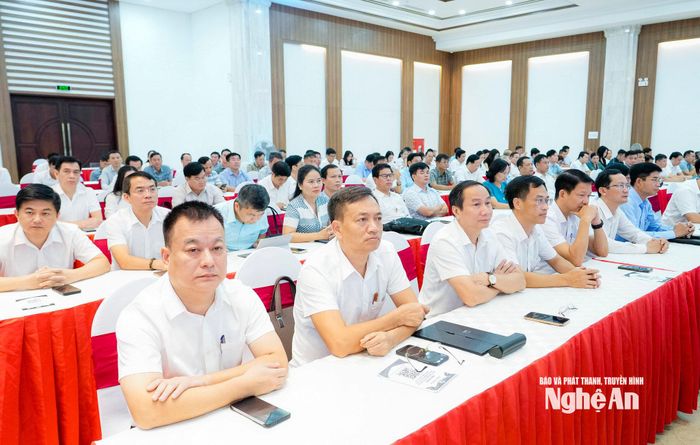Các đại biểu dự hội nghị. Ảnh: Phạm Bằng