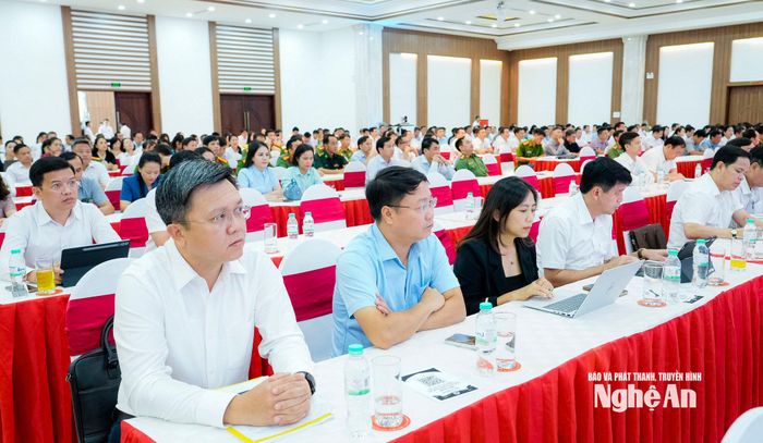 Các đại biểu dự hội nghị. Ảnh: Phạm Bằng