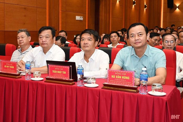 Đại biểu dự hội nghị tại điểm cầu tỉnh Hà Tĩnh.