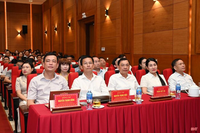 Đại biểu dự hội nghị tại điểm cầu tỉnh Hà Tĩnh.