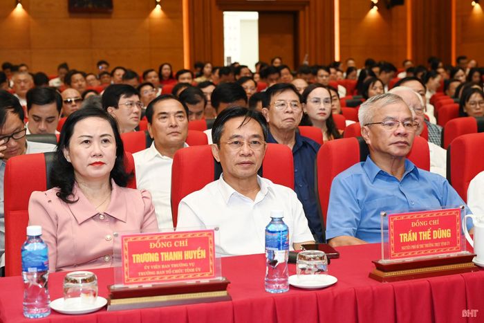 Đại biểu dự hội nghị tại điểm cầu tỉnh Hà Tĩnh.