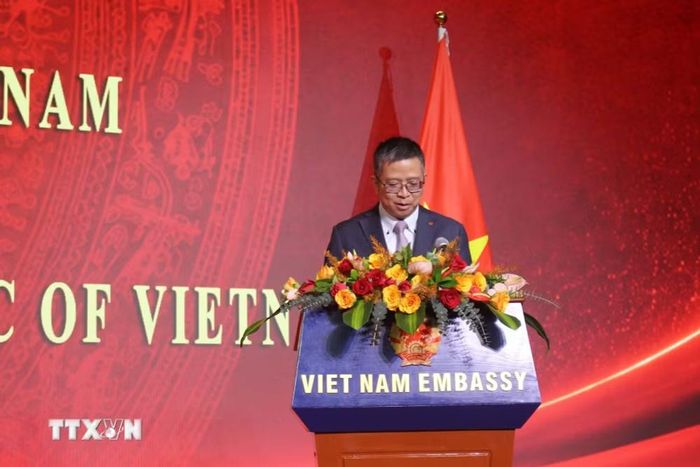 Đại sứ Việt Nam tại Trung Quốc Phạm Thanh Bình phát biểu tại Lễ kỷ niệm. (Ảnh: Hải Yến/TTXVN)