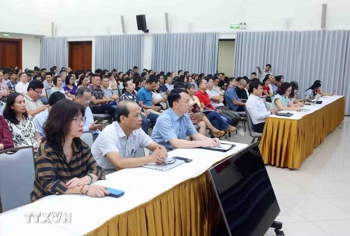 Đảng viên thuộc Đảng bộ Thông tấn xã Việt Nam tham dự Hội nghị trực tuyến tại điểm cầu trụ sở Thông tấn Quốc gia (5 Lý Thường Kiệt, Hà Nội). (Ảnh: Phạm Kiên/TTXVN)
