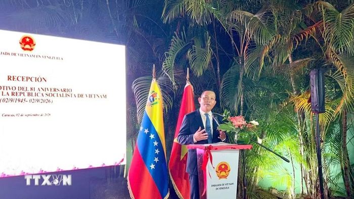 Đại sứ Việt Nam tại Venezuela Vũ Trung Mỹ phát biểu tại sự kiện. (Ảnh: TTXVN phát)
