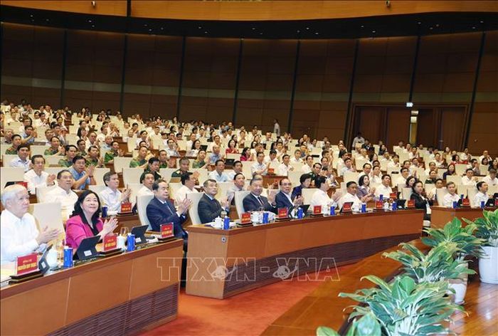 Tổng Bí thư, Chủ tịch nước Tô Lâm và các đại biểu tham dự hội nghị tại phòng họp Diên Hồng, Nhà Quốc hội, Hà Nội. Ảnh: Thống Nhất/TTXVN