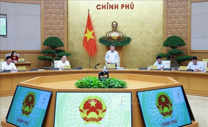 Thủ tướng Lê Minh Hưng chủ trì Phiên họp Chính phủ thường kỳ tháng 8 năm 2026. Ảnh: Dương Giang/TTXVN