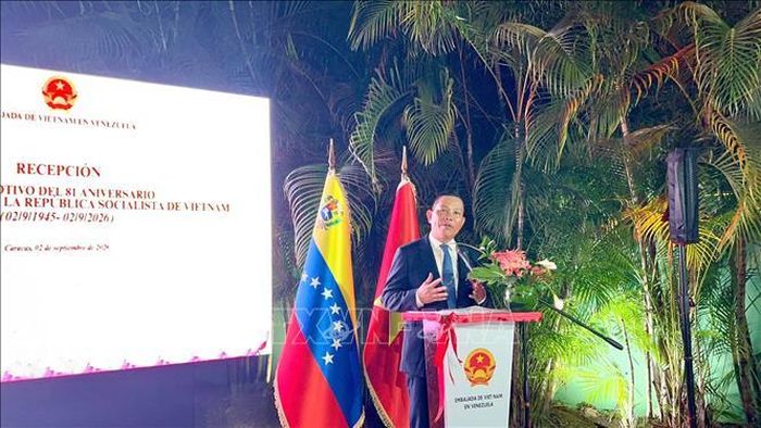 Đại sứ Việt Nam tại Venezuela Vũ Trung Mỹ phát biểu tại sự kiện. Ảnh: TTXVN phát