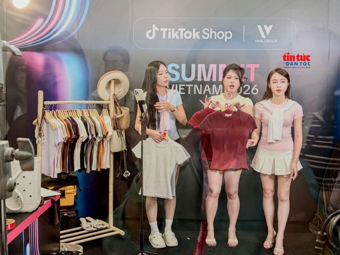 Hình thức livestream và hợp tác với nhà sáng tạo có thể trở thành lợi thế khi tiếp cận người tiêu dùng quốc tế.
