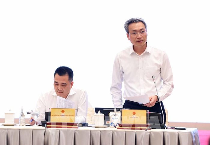Chánh Văn phòng Bộ Công an Nguyễn Quốc Toản trả lời câu hỏi của phóng viên. Ảnh: Văn Điệp - TTXVN