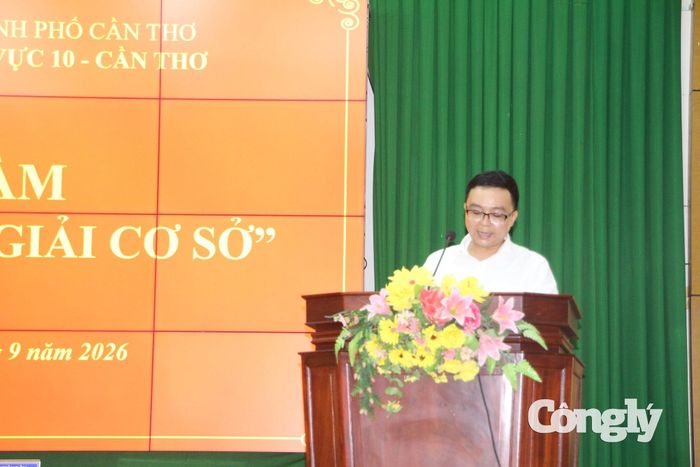 Thẩm phán Nguyễn Quốc Việt, TAND khu vực 10 - Cần Thơ trình bày về kỹ năng lập biên bản hòa giải.