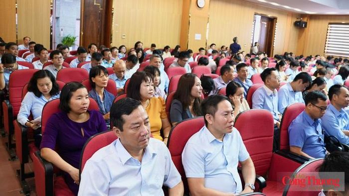 Đảng bộ Cục Hóa chất tham dự Hội nghị tại điểm cầu Bộ Công Thương.