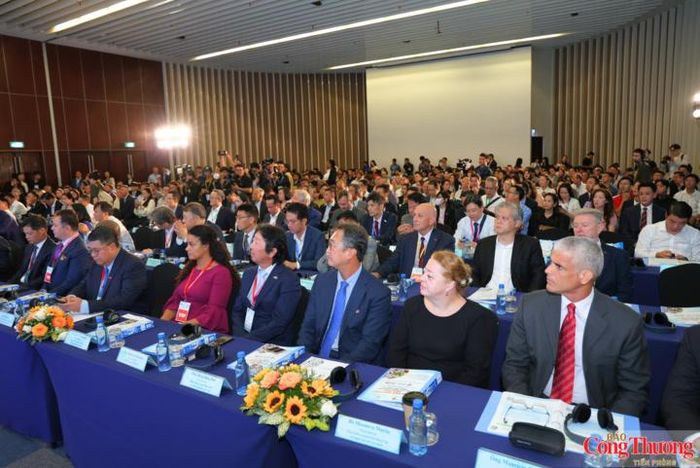 Toàn cảnh lễ khai mạc chuỗi sự kiện Viet Nam International Sourcing 2026
