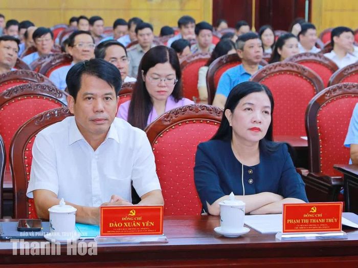 Đại biểu dự hội nghị.