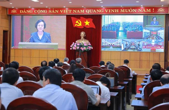 Đồng chí Phạm Thị Thanh Trà, Bí thư Trung ương Đảng, Phó Thủ tướng Chính phủ quán triệt chuyên đề “Những nội dung trọng tâm, cốt lõi Nghị quyết của Bộ Chính trị về phát triển du lịch Việt Nam trở thành ngành kinh tế mũi nhọn trong kỷ nguyên mới”.