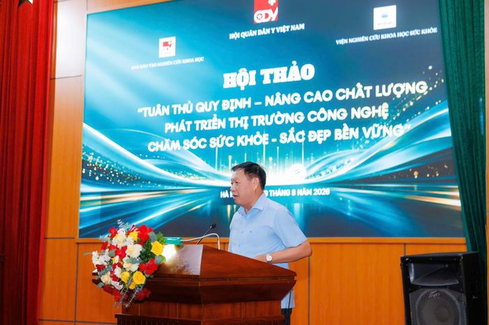Thứ trưởng Bộ Y tế Đỗ Xuân Tuyên