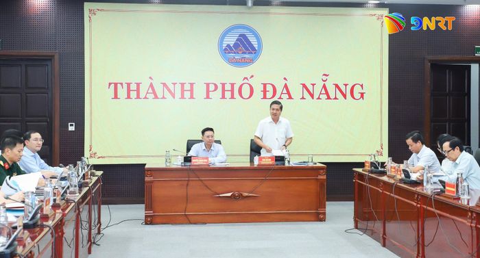 Phó Chủ tịch UBND thành phố Phan Thái Bình phát biểu tại buổi làm việc. Ảnh: NGỌC PHÚ