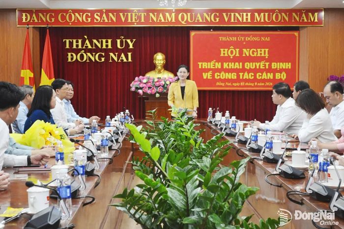 Ủy viên Trung ương Đảng, Phó Bí thư Thường trực Thành ủy, Chủ tịch HĐND thành phố Tôn Ngọc Hạnh phát biểu chỉ đạo tại hội nghị. Ảnh: Phương Hằng