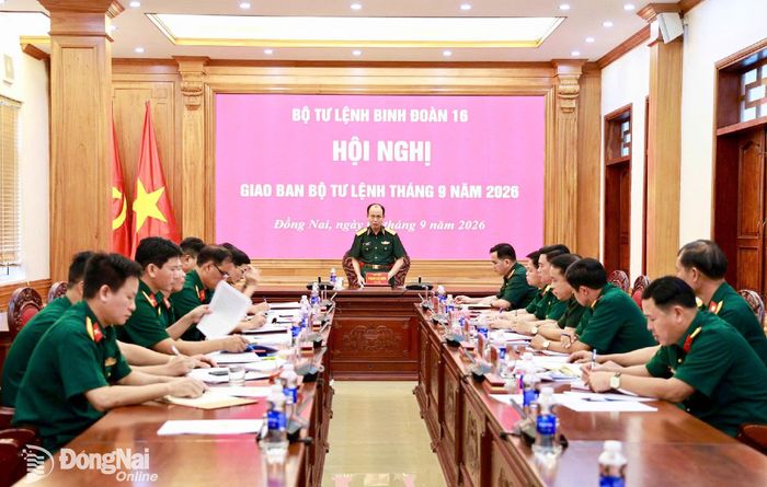Thiếu tướng Phạm Bá Hiền, Tư lệnh Binh đoàn 16, kết luận hội nghị.