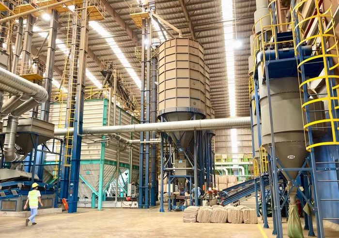 Dây chuyền chế biến cà phê của Công ty TNHH Vĩnh Hiệp (phường An Phú). Ảnh: V.T 