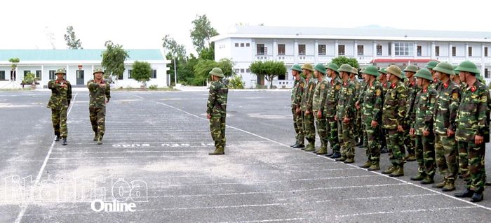 Lực lượng dự bị động viên tham gia huấn luyện.