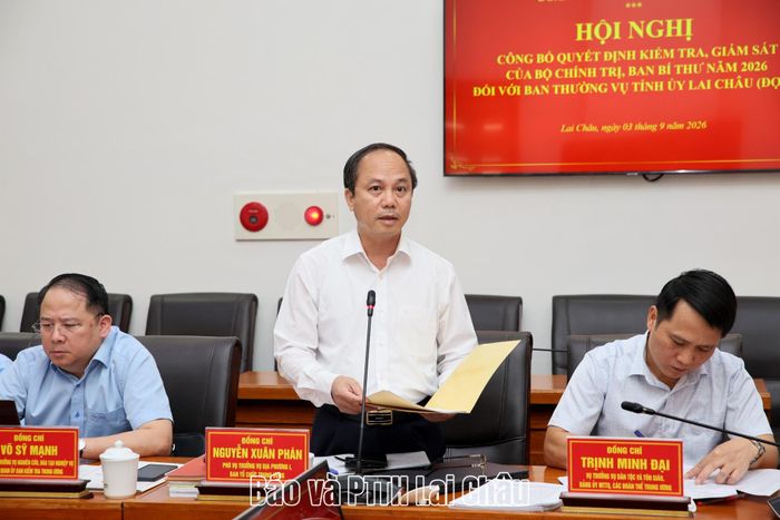 Đại diện Đoàn Kiểm tra, giám sát số 225 của Bộ Chính trị công bố Quyết định Kiểm tra, giám sát đối với Ban Thường vụ Tỉnh uỷ Lai Châu đợt 3. 