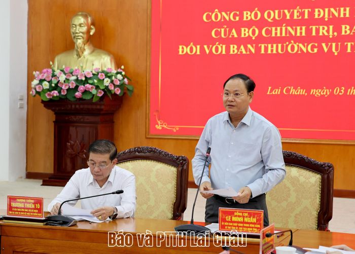 Đồng chí Lê Minh Ngân - Bí thư Tỉnh uỷ, Chủ tịch HĐND tỉnh phát biểu tại hội nghị. 