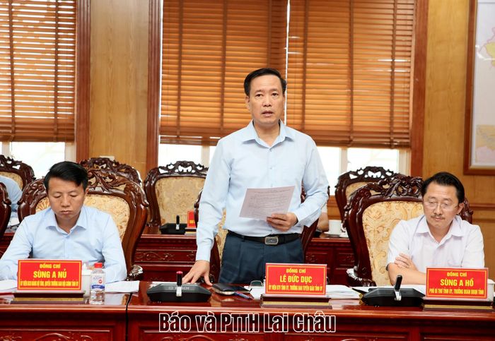 Đồng chí Lê Đức Dục - Ủy viên Ban Thường vụ, Trưởng Ban Tuyên giáo Tỉnh uỷ phát biểu tại buổi làm việc. 