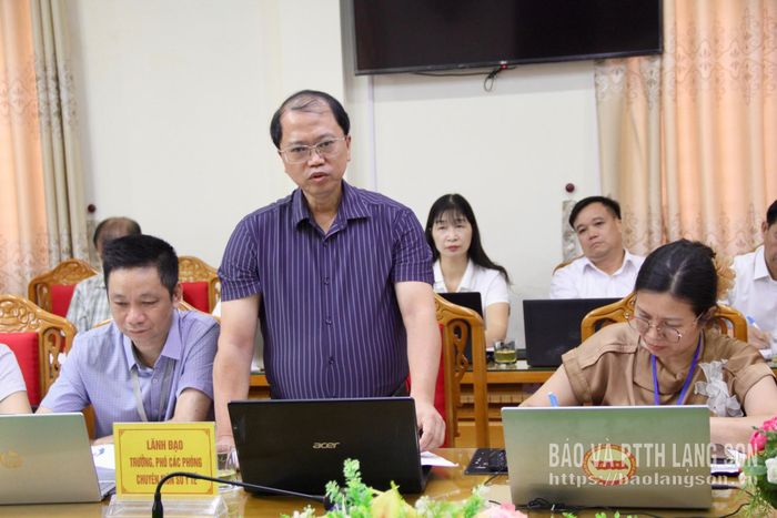 Lãnh đạo Phòng Tổ chức cán bộ, Sở Y tế phát biểu tại buổi làm việc