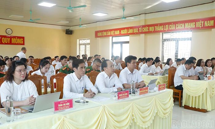 Các đại biểu dự hội nghị.