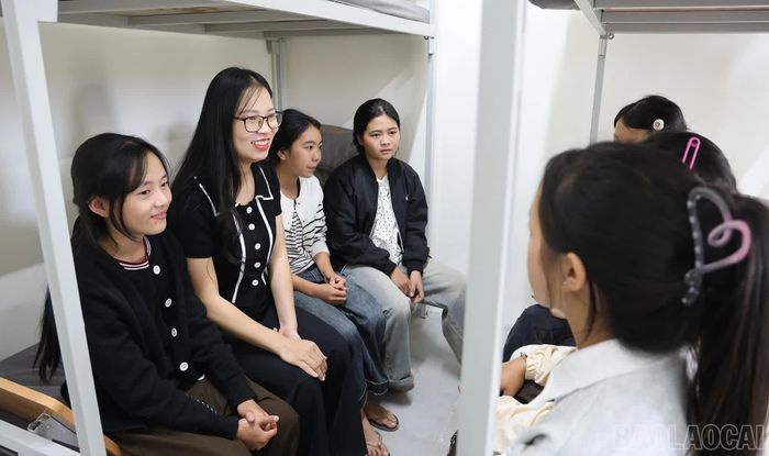Ký túc xá rộng rãi, giúp các em yên tâm học tập.