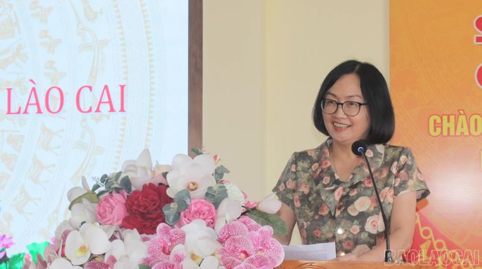Bà Nguyễn Thị Thu Hà - Phó Giám đốc Sở Nội vụ phát biểu tại lễ trao trả hồ sơ.