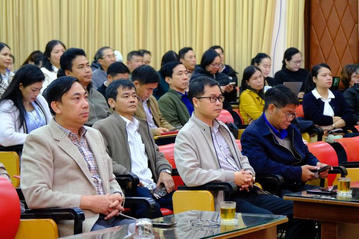 Lãnh đạo, viên chức và người lao động Báo và PTTH Lâm Đồng tham dự tại điểm cầu trực tuyến tại điểm cầu Đà Lạt