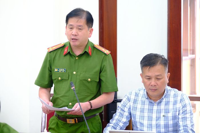 Thượng tá Lê Thanh Sơn, Phó Phòng Quản lý hành chính về trật tự xã hội, Công an tỉnh Lâm Đồng báo cáo tiến độ thực hiện kế hoạch