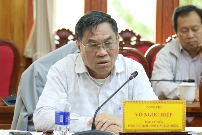 Tỉnh ủy viên, Phó Chủ tịch UBND tỉnh Võ Ngọc Hiệp yêu cầu Sở Nội vụ rà soát, tính toán và tham mưu UBND tỉnh phương án giao chỉ tiêu biên chế phù hợp theo từng đơn vị