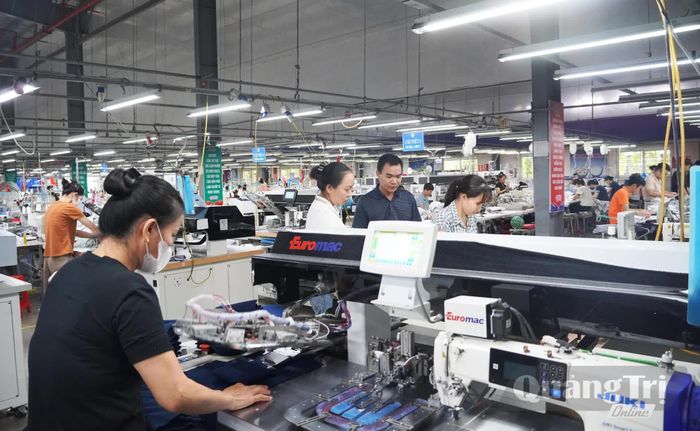Công ty TNHH S&D Quảng Bình đầu tư công nghệ hiện đại, tự động hóa dây chuyền sản xuất, tăng năng suất và chất lượng sản phẩm - Ảnh: P.P