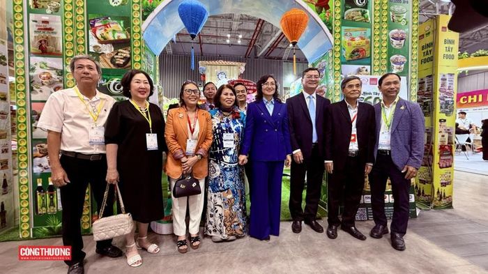 Điểm nhấn là gian hàng của 20 địa phương trong cả nước trưng bày tại Viet Nam International Sourcing 2026.