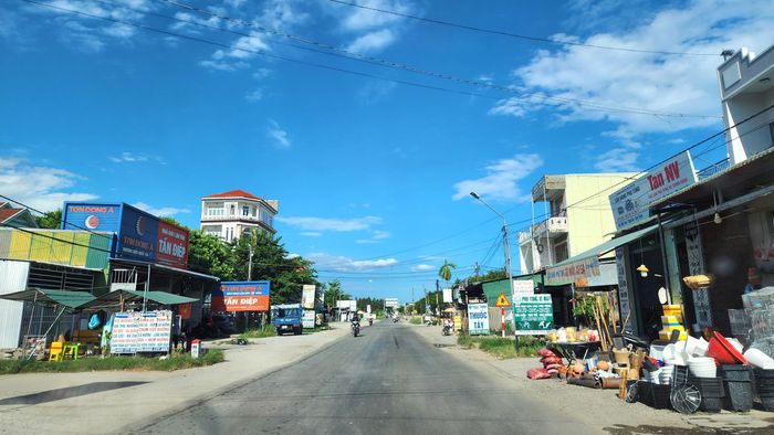 Sau nâng cấp, mở rộng, QL24B sẽ là tuyến đường cấp III đồng bằng, tốc độ chạy xe 80km/h, nền đường rộng 17,4m với 4 làn xe chạy.