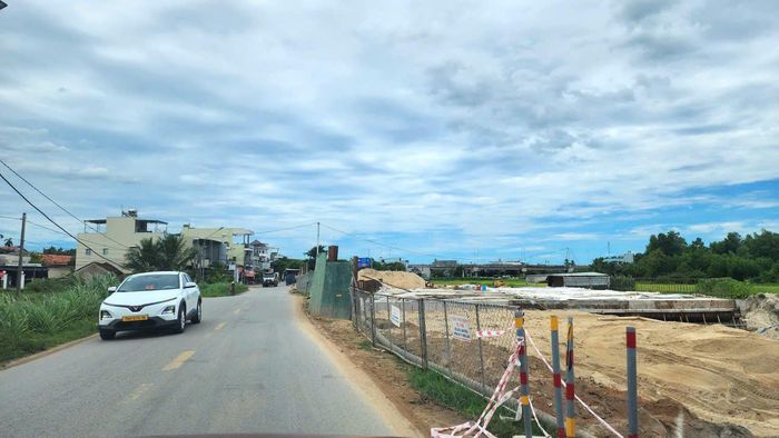 Theo hợp đồng thi công, dự án sẽ triển khai trong thời gian 18 tháng và hoàn thành đưa vào khai thác vào cuối năm 2027. 