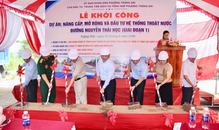 Chính thức khởi công nâng cấp tuyến đường Nguyễn Thái Học sau nhiều năm đường hư hỏng.