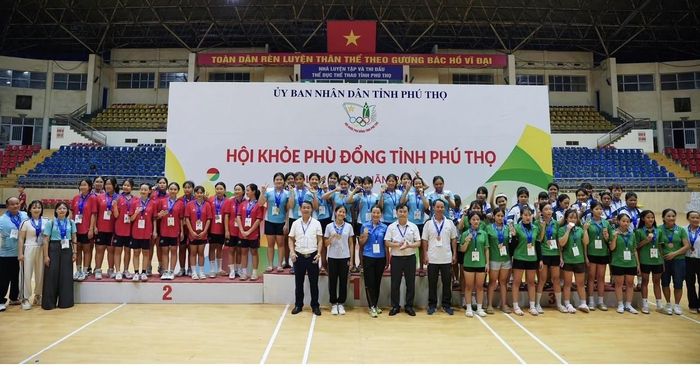Toàn cảnh đông đảo vận động viên tham gia Hội khỏe Phù Đổng tỉnh Phú Thọ lần thứ I năm 2026.