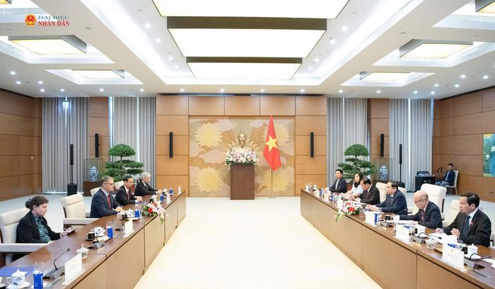 Quang cảnh cuộc tiếp
