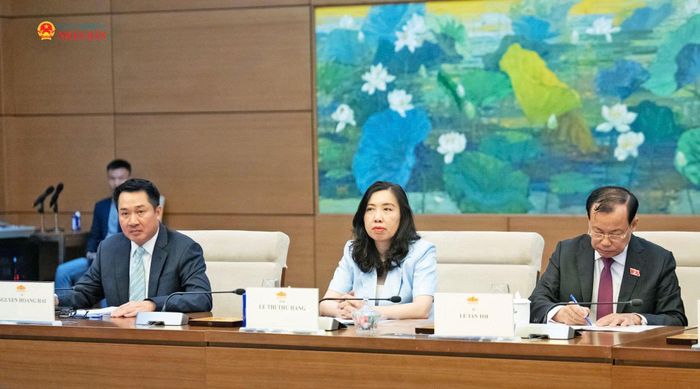 Các đại biểu tham dự cuộc tiếp