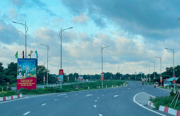 Đại lộ Nguyễn Hữu Cảnh có điểm đầu tiếp giáp Quốc lộ 51, điểm cuối kết nối cao tốc TP. Hồ Chí Minh - Long Thành - Dầu Giây. Ảnh: Văn Dũng