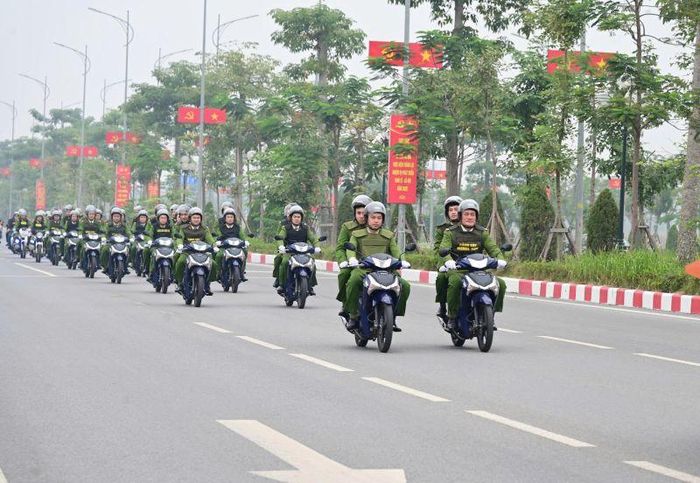 Công an Hải Phòng ra quân bảo đảm an toàn trật tự trên địa bàn thành phố dịp 2/9. Ảnh: Hải Hậu