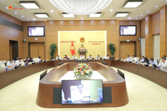 Toàn cảnh phiên họp phiên họp